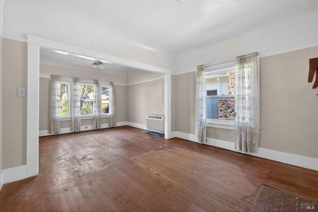 654 Charles St, Santa Rosa, CA 95404