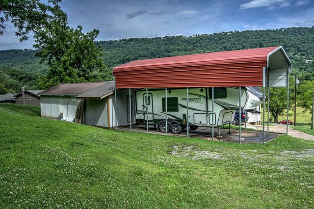 3905 Creek Road, Wildwood, GA 30757