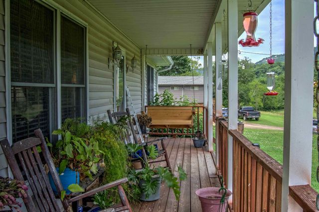 3905 Creek Road, Wildwood, GA 30757
