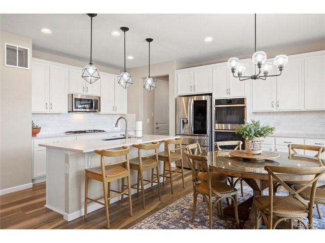 6652 S Biloxi Way, Aurora, CO 80016