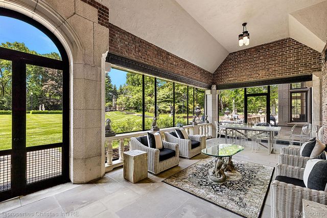 1771 BALMORAL Drive, Detroit, MI 48203