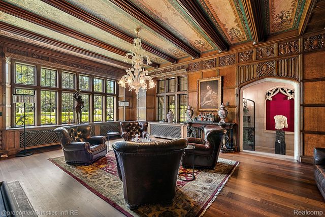 1771 BALMORAL Drive, Detroit, MI 48203