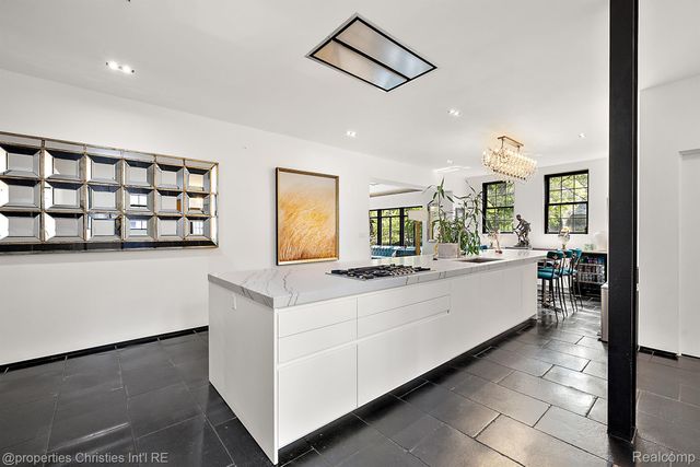 1771 BALMORAL Drive, Detroit, MI 48203