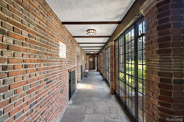 1771 BALMORAL Drive, Detroit, MI 48203