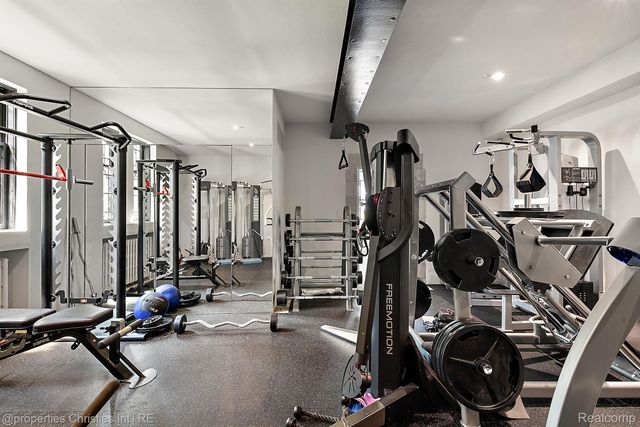 1771 BALMORAL Drive, Detroit, MI 48203