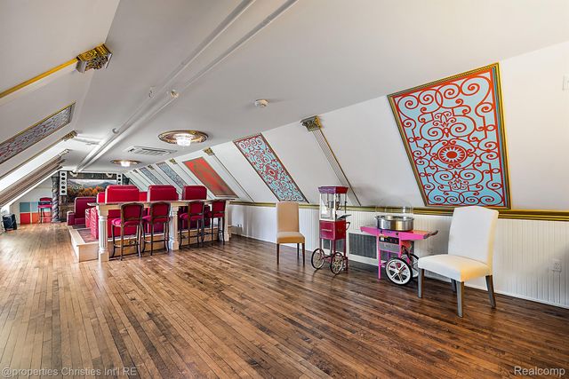 1771 BALMORAL Drive, Detroit, MI 48203