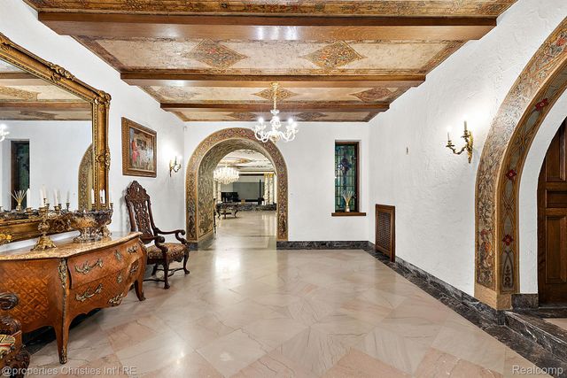 1771 BALMORAL Drive, Detroit, MI 48203