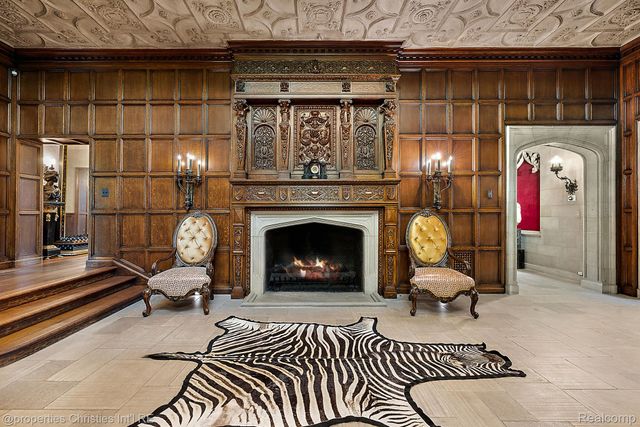 1771 BALMORAL Drive, Detroit, MI 48203