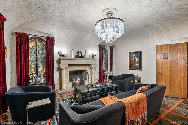 1771 BALMORAL Drive, Detroit, MI 48203