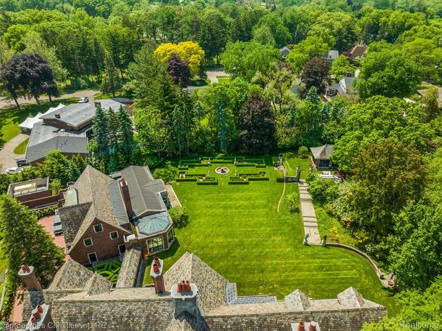 1771 BALMORAL Drive, Detroit, MI 48203