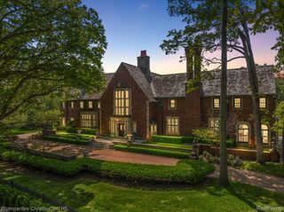 1771 BALMORAL Drive, Detroit, MI 48203