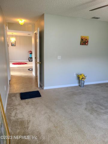 5547 ASHLEIGH PARK Drive, Jacksonville, FL 32244