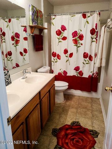 5547 ASHLEIGH PARK Drive, Jacksonville, FL 32244