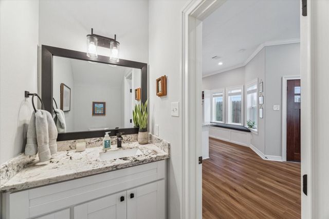 320 E 39th Street, Houston, TX 77018