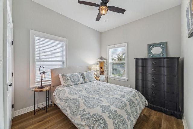 320 E 39th Street, Houston, TX 77018