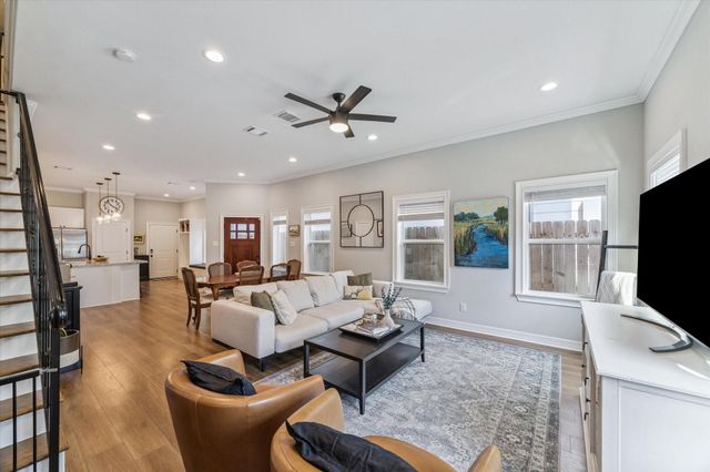 320 E 39th Street, Houston, TX 77018