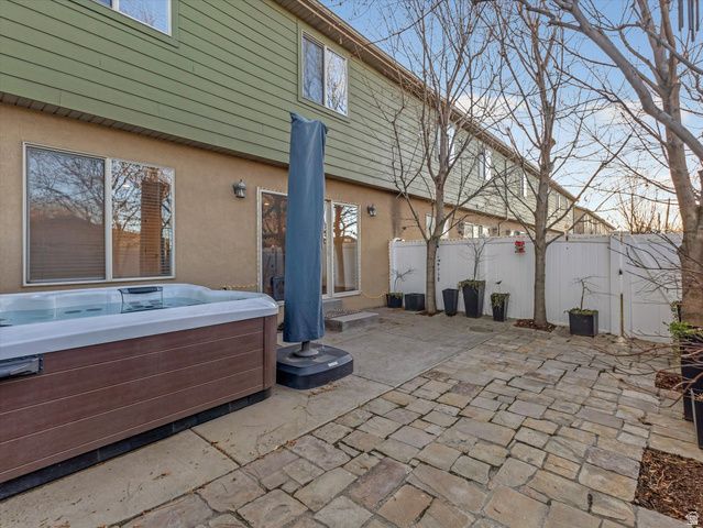 687 E ORCHARD VISTA CT, Midvale, UT 84047