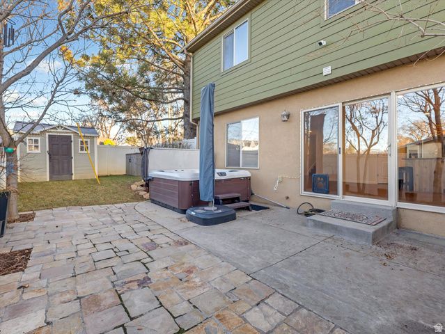 687 E ORCHARD VISTA CT, Midvale, UT 84047