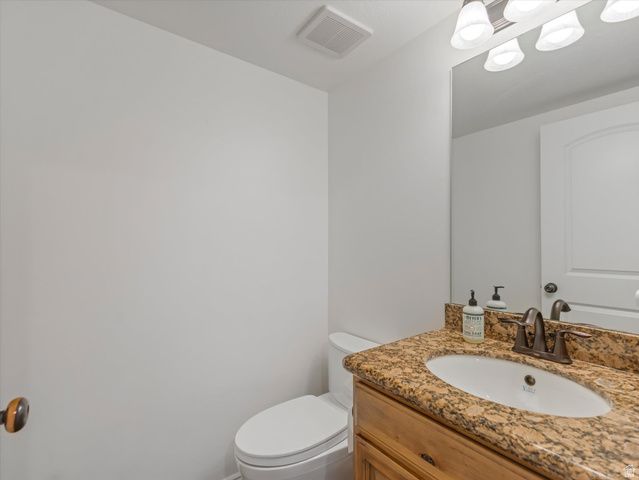 687 E ORCHARD VISTA CT, Midvale, UT 84047