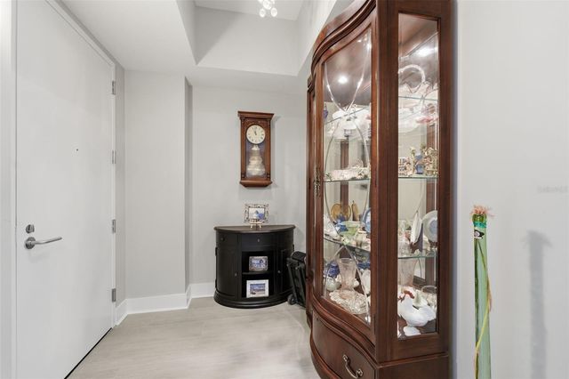 260 S OSCEOLA AVENUE 902, Orlando, FL 32801