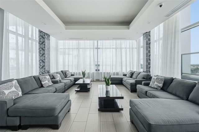 260 S OSCEOLA AVENUE 902, Orlando, FL 32801