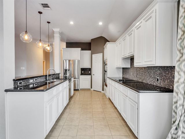 3518 Shadowwalk Drive, Houston, TX 77082