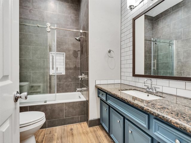 3518 Shadowwalk Drive, Houston, TX 77082