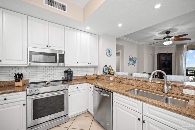 608 Lost Key Dr 903C, Pensacola, FL 32507