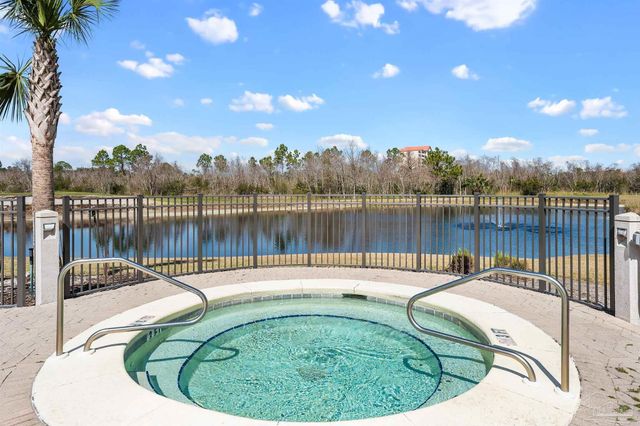 608 Lost Key Dr 903C, Pensacola, FL 32507