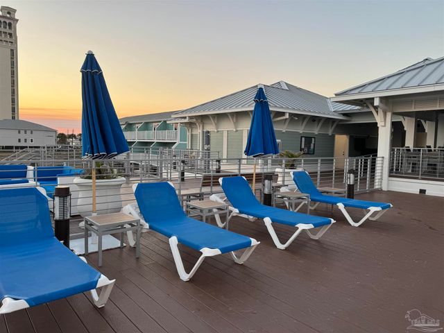 608 Lost Key Dr 903C, Pensacola, FL 32507