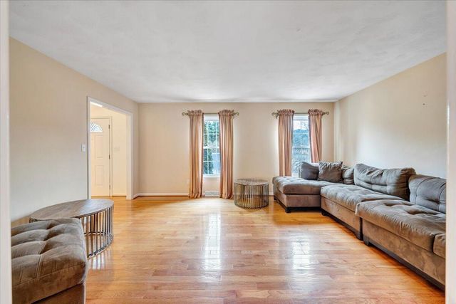 302 Ivy LN, Daleville, VA 24083