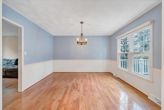 302 Ivy LN, Daleville, VA 24083