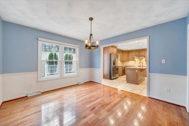 302 Ivy LN, Daleville, VA 24083