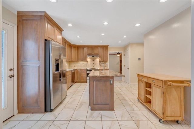 302 Ivy LN, Daleville, VA 24083