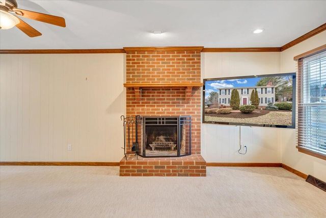 302 Ivy LN, Daleville, VA 24083