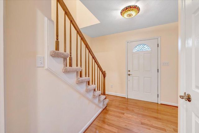 302 Ivy LN, Daleville, VA 24083