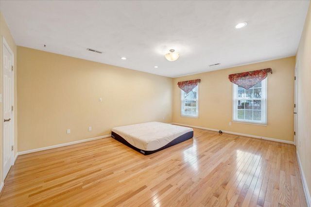 302 Ivy LN, Daleville, VA 24083