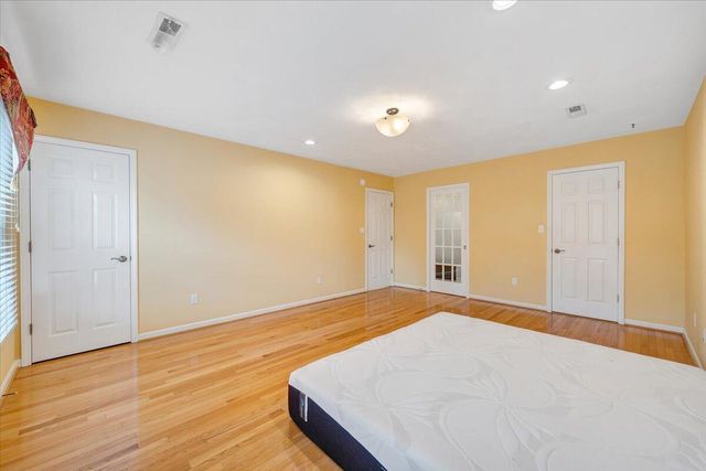 302 Ivy LN, Daleville, VA 24083