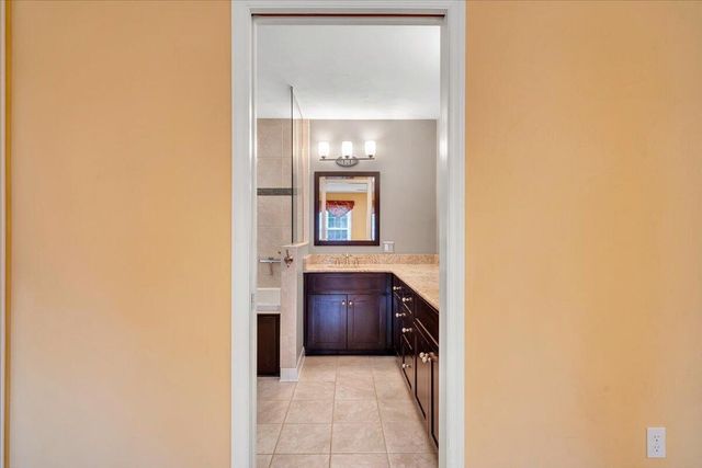 302 Ivy LN, Daleville, VA 24083