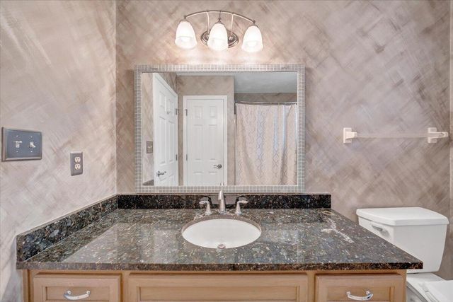 302 Ivy LN, Daleville, VA 24083