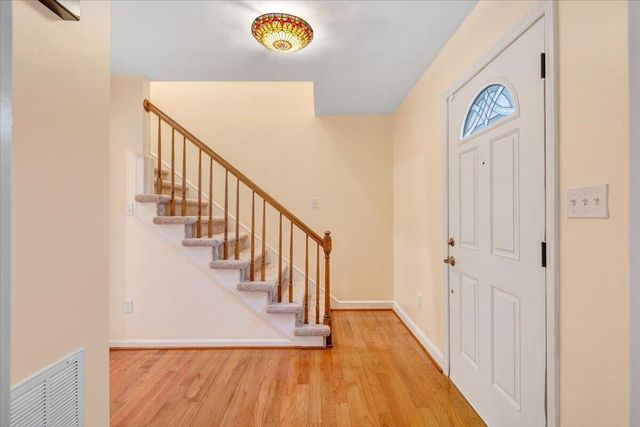 302 Ivy LN, Daleville, VA 24083