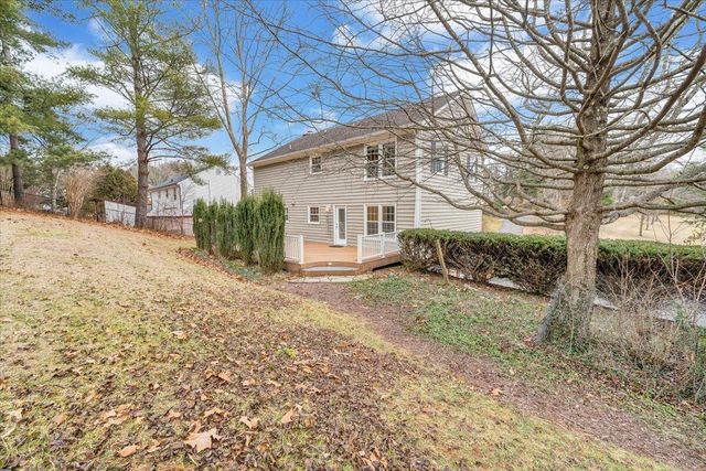 302 Ivy LN, Daleville, VA 24083