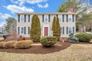 302 Ivy LN, Daleville, VA 24083