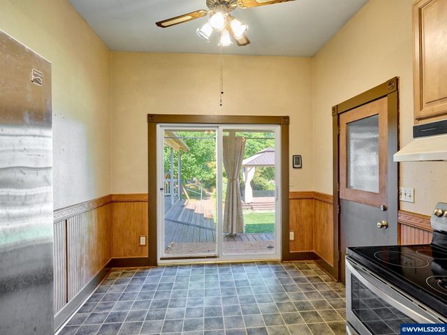 795 Corby St, Woodburn, OR 97071