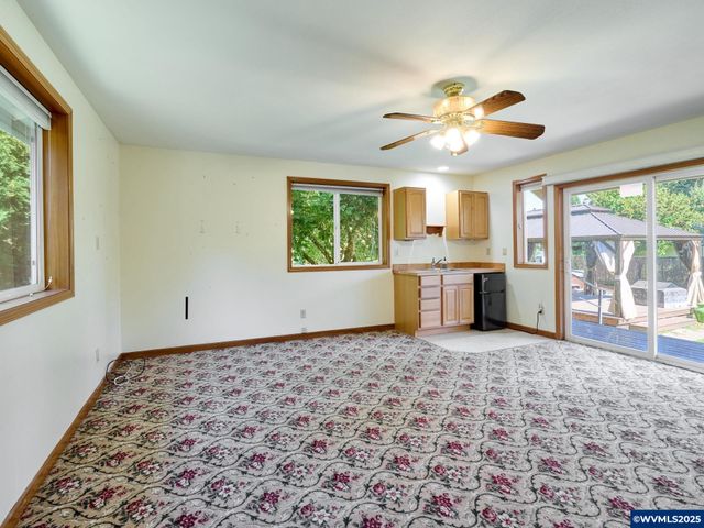 795 Corby St, Woodburn, OR 97071