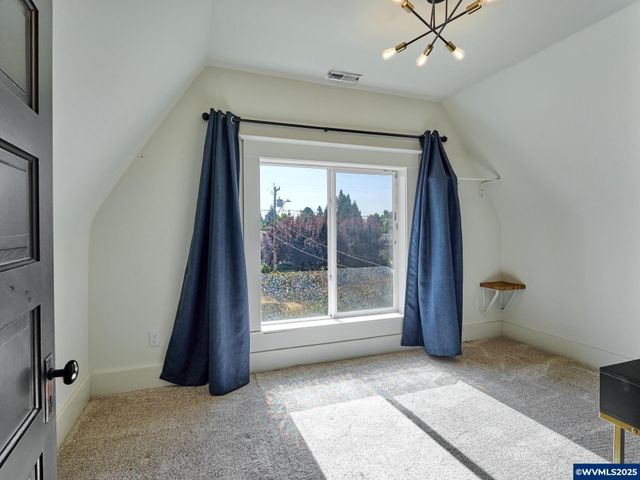 795 Corby St, Woodburn, OR 97071