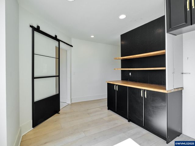 795 Corby St, Woodburn, OR 97071