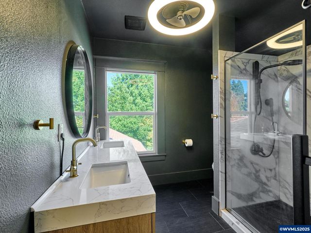 795 Corby St, Woodburn, OR 97071