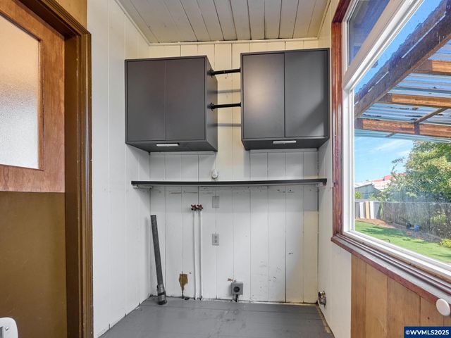 795 Corby St, Woodburn, OR 97071