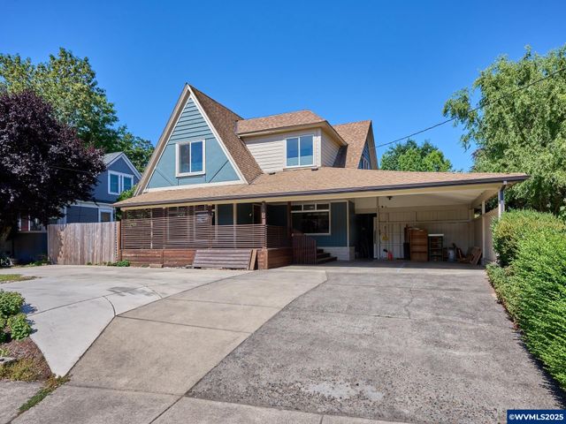 795 Corby St, Woodburn, OR 97071